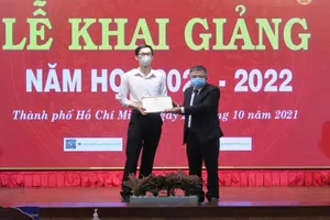 Trở thành thủ khoa đại học vì say mê … thằn lằn, chuột