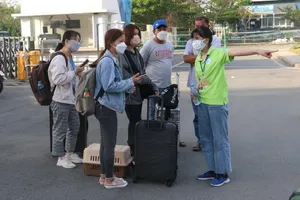 Sinh viên rộn ràng trong ngày đầu trở lại nội trú Ký túc xá ĐH Quốc gia TP.HCM