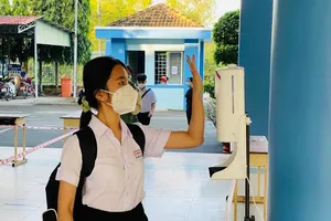 TP.HCM chính thức cho F1 đã tiêm vaccine được đi học, đi làm