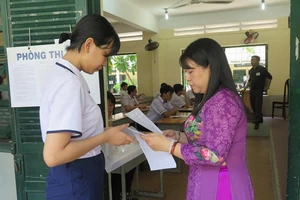 Thi lớp 10 tại TP.HCM: Xử lí sao với thí sinh đi muộn?