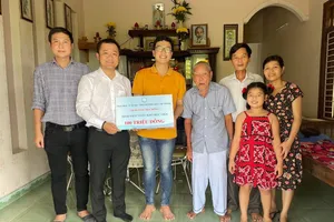 Suất học bổng 'đặc biệt' của hai tân sinh viên cùng trúng tuyển ngành Y khoa