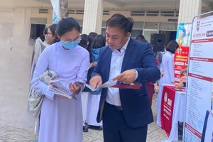 Cách ra đề thi đánh giá năng lực của Trường ĐH Ngân hàng TP.HCM