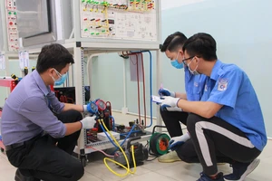 Gần 8 điểm/môn mới trúng tuyển một ngành cao đẳng ở TP.HCM