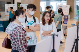 Điểm chuẩn vào ĐH Kinh tế TP.HCM tăng mạnh