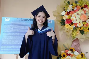 Nữ thủ khoa kép có ‘1 không 2’ của Trường ĐH Quốc tế