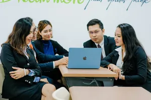 1 đại học ở TP.HCM tài trợ học phí và trả lương cho người học lên tiến sĩ