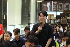 Chuyên gia khuyên sinh viên cần chuyển đổi tư duy trước khi chuyển đổi số