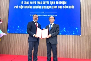 Thêm 5 lãnh đạo các bệnh viện lớn ở TP.HCM nhận nhiệm vụ mới tại 1 trường đại học