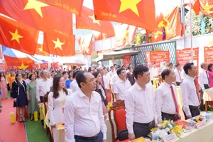 Ấn tượng triển lãm gần 200 lá cờ Tổ quốc tại Trường Cao đẳng Đại Việt Sài Gòn