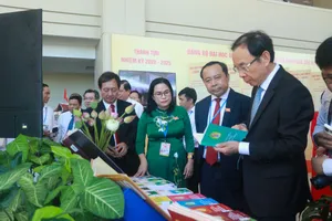 ĐH Quốc gia TP.HCM quyết tâm vào tốp 100 đại học hàng đầu châu Á năm 2030