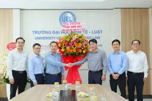 Báo Pháp Luật TP.HCM thăm, chúc mừng các cơ sở đào tạo nhân Ngày Nhà giáo Việt Nam