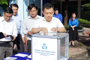 Nhiều trường đại học ở TP.HCM miễn, giảm học phí cho sinh viên vùng lũ