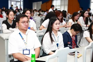 Trường ĐH Luật TP.HCM dành 1,5 tỉ đồng hỗ trợ sinh viên bị ảnh hưởng mưa lũ