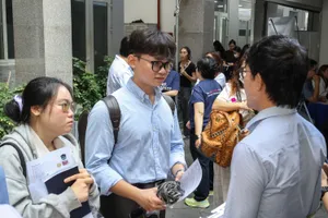 1 ngày sinh viên Luật 'thực chiến' việc làm, học sinh trải nghiệm làm sinh viên Luật