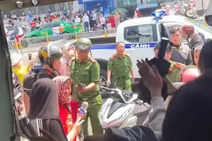 Bãi xe thu 100.000 đồng/lượt trong dịp lễ 30-4 bị phạt 31,5 triệu đồng