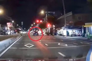 Từ clip trên mạng xã hội, tài xế xe bán tải bị CSGT phạt 19 triệu đồng