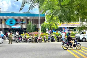 TP.HCM: Điều tra vụ người đàn ông tử vong bất thường trước cửa hàng tiện lợi