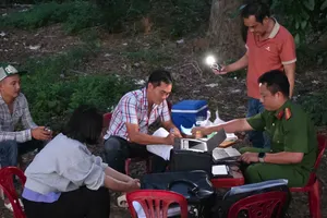 TP.HCM: Giám đốc công ty bị bắt tạm giam vì đổ trái phép 600 tấn rác 