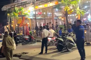 TP.HCM: Công an xác minh nhóm người ẩu đả trong quán nhậu