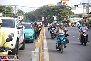 CSGT phạt nguội 40 xe máy đi ngược chiều trên đường Đặng Thùy Trâm