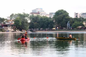 Sau tiếng la hét, người đàn ông nhảy xuống hồ Thiền Quang tử vong