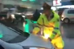 Truy tìm tài xế taxi vượt đèn đỏ, bất chấp CSGT