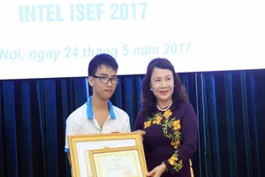 Phạm Huy: Cánh tay robot chỉ là phiên bản thử nghiệm