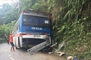 Vụ xe chở HS gặp nạn: 2 người tử vong đều là phụ huynh