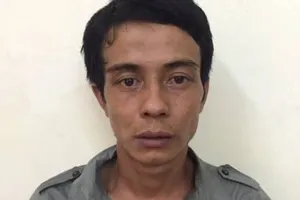 Bị phát hiện trộm cắp, rút dao đâm trọng thương CSCĐ