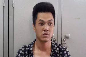 Tạm giữ kẻ 'ăn vạ' các xe ô tô để có tiền mua ma túy