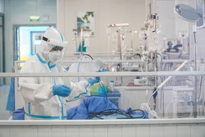 Hà Nội ghi nhận hơn 13.000 ca nhiễm COVID-19 trong ngày