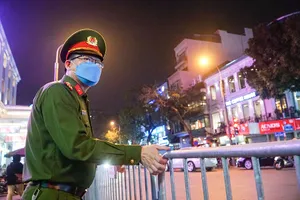 Hà Nội mở cửa phố đi bộ sau gần một năm dừng hoạt động