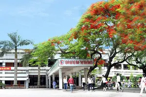 Kỷ luật Ban giám đốc Bệnh viện Việt Nam - Thụy Điển Uông Bí để cán bộ nhận tiền từ Công ty Việt Á