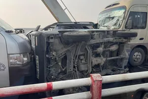 6 ô tô va chạm liên hoàn trên cầu Chương Dương, Hà Nội