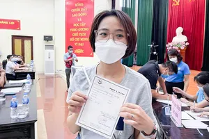 Rất đáng suy nghĩ khi phụ huynh phải bốc thăm giành suất cho con vào trường công