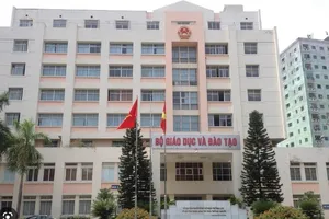 Đề nghị xem xét dấu hiệu lợi ích nhóm giữa Bộ GD&ĐT và NXB Giáo dục