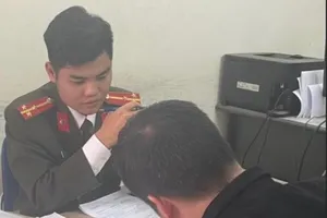 Đăng tải clip mê tín, ‘thầy gọi hồn’ bị phạt 7,5 triệu đồng 