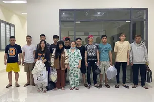Triệt phá nhóm người Việt hoạt động ở Campuchia lừa đảo trên mạng