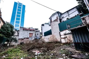 Ngày mai, TAND TP Hà Nội xử cựu phó chánh văn phòng sở chiếm đoạt 3 lô đất vàng