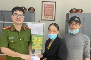 Suýt mất 25 triệu đồng sau tin nhắn yêu cầu chuyển khoản để nhận quà từ nước ngoài