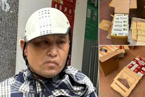 Phát hiện hàng chục kg xì gà và cả chục ngàn bao thuốc lá lậu trong nhà một người ở Hà Nội