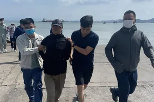 Ông già 76 tuổi vận chuyển ma tuý bị bắt