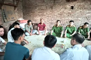 Công an huyện tới nhà dân xin lỗi sau việc 3 công an ‘bắn nhầm’ dê