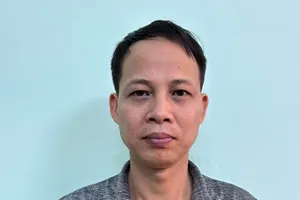 Lừa vay 'nóng' đáo hạn, nhân viên ngân hàng chiếm đoạt 350 triệu đồng 