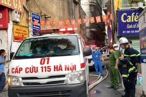  Hà Nội: Cháy căn nhà 6 tầng, 3 người tử vong 