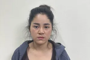 1 phụ nữ lừa 3 người bán sang Campuchia