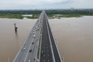 Hà Nội: Chính thức khánh thành cầu Vĩnh Tuy giai đoạn 2 hơn 2.500 tỉ 