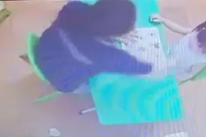 Cô giáo tường trình vụ đánh bé gái 2 tuổi ở Hà Nội