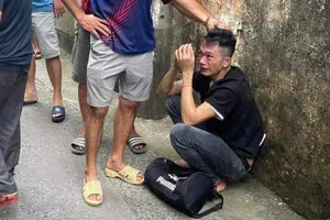 Bắt nam thanh niên cướp giật tiệm vàng