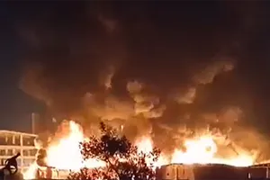 Cháy khu lán trại công trường, một người tử vong